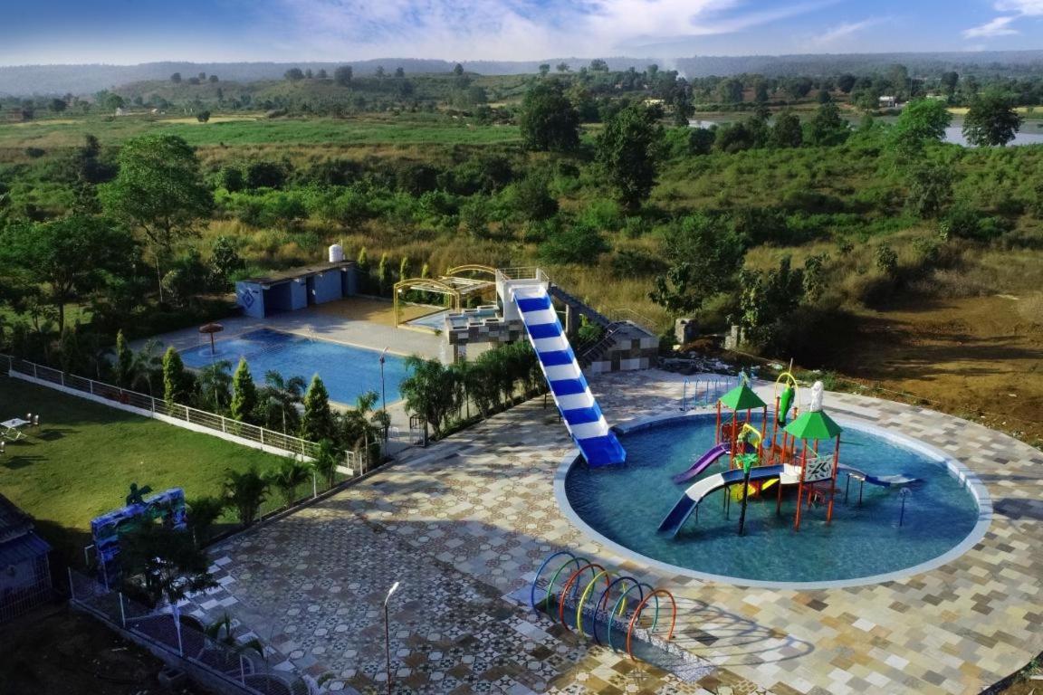 Nisarg Resort Jabalpur Exterior foto