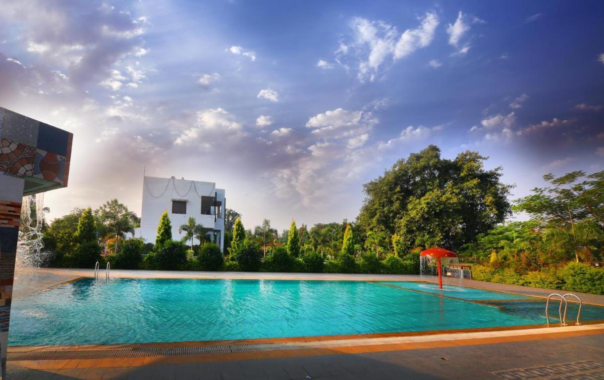 Nisarg Resort Jabalpur Exterior foto